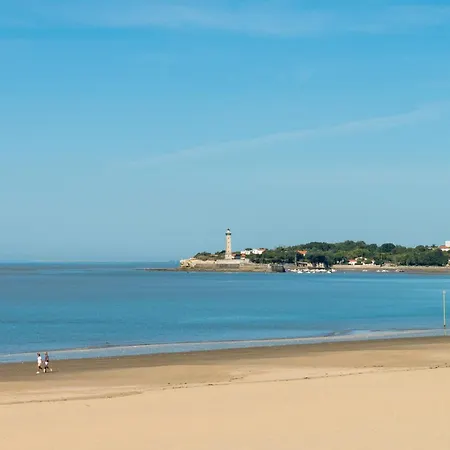 Lagrange Les Maisons De Georges Апарт-отель Сен-Жорж-де-Дидон